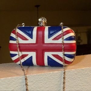 Union Jack Skull Clutch